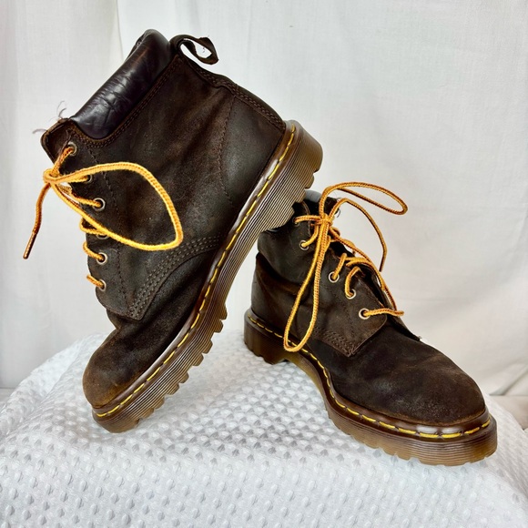 Dr. Martens size 37R/5 Leather 939 Brown Ben Boot with Light Brown Laces - Picture 2 of 13